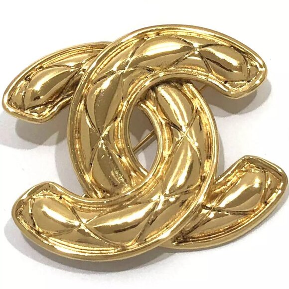 CHANEL CC Logo Quilted Matelasse Brooch Gold Tone Pin Auth w/Box D-o1150 - Picture 10 of 16